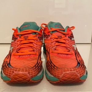 ASICS Coral & Turquoise GelNimbus 17 - Size US 8.5